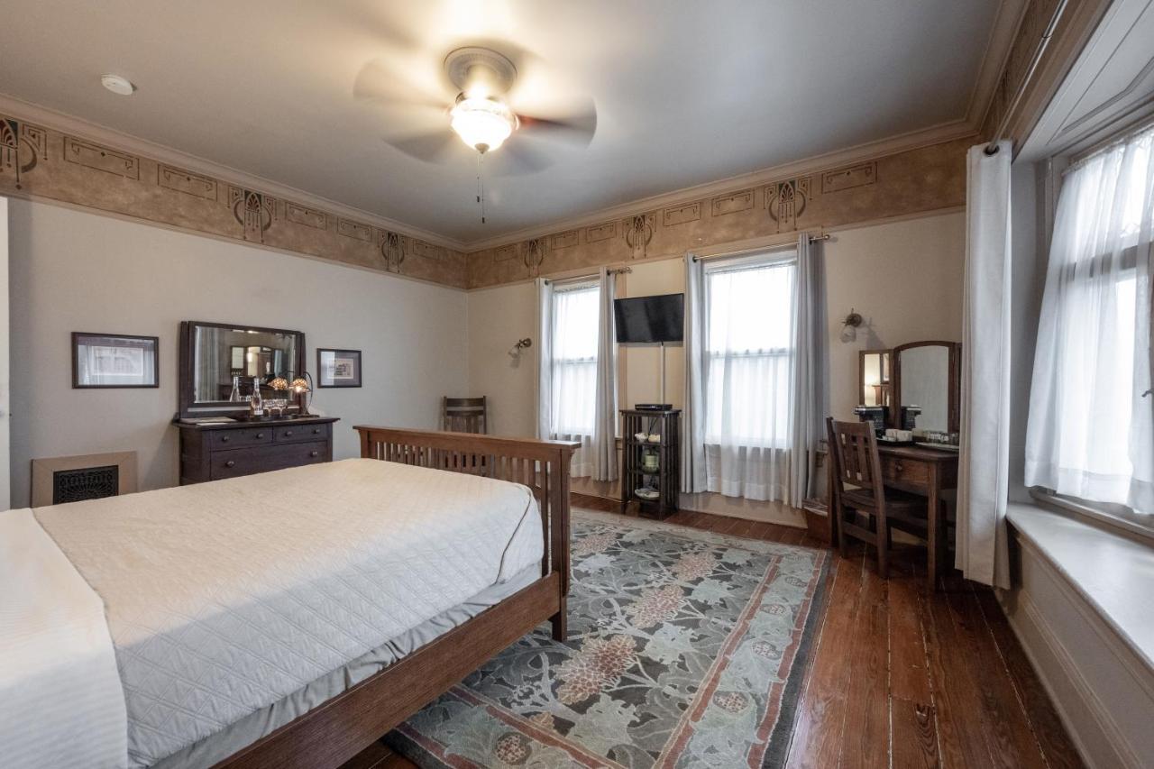 Stone Soup Inn Indianapolis Bagian luar foto