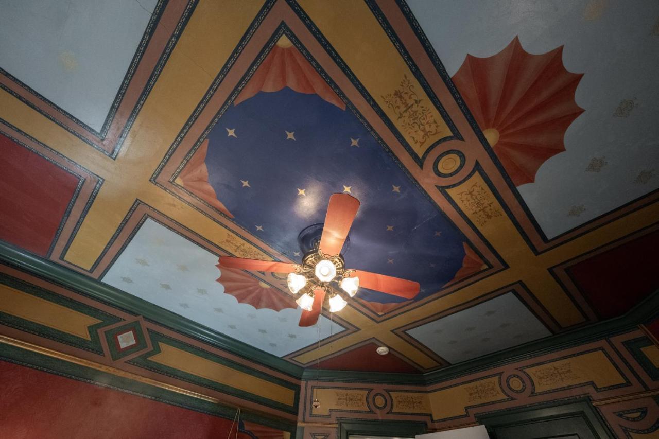 Stone Soup Inn Indianapolis Bagian luar foto