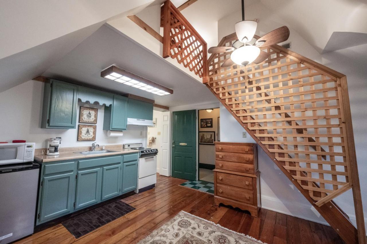 Stone Soup Inn Indianapolis Bagian luar foto