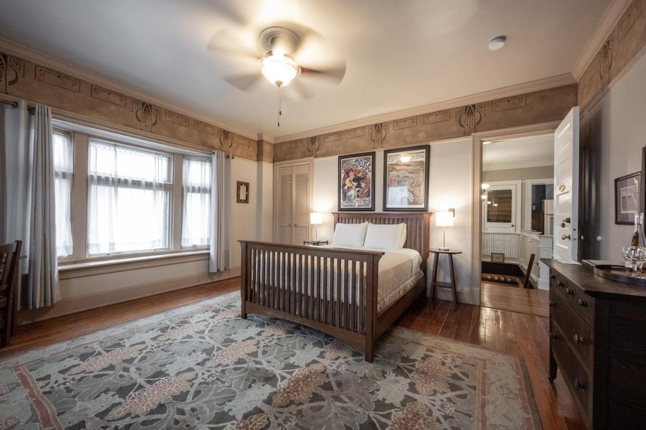 Stone Soup Inn Indianapolis Bagian luar foto