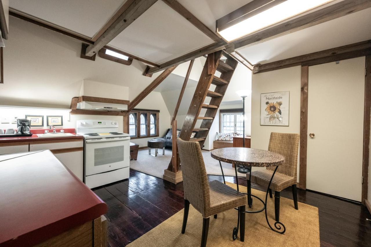Stone Soup Inn Indianapolis Bagian luar foto