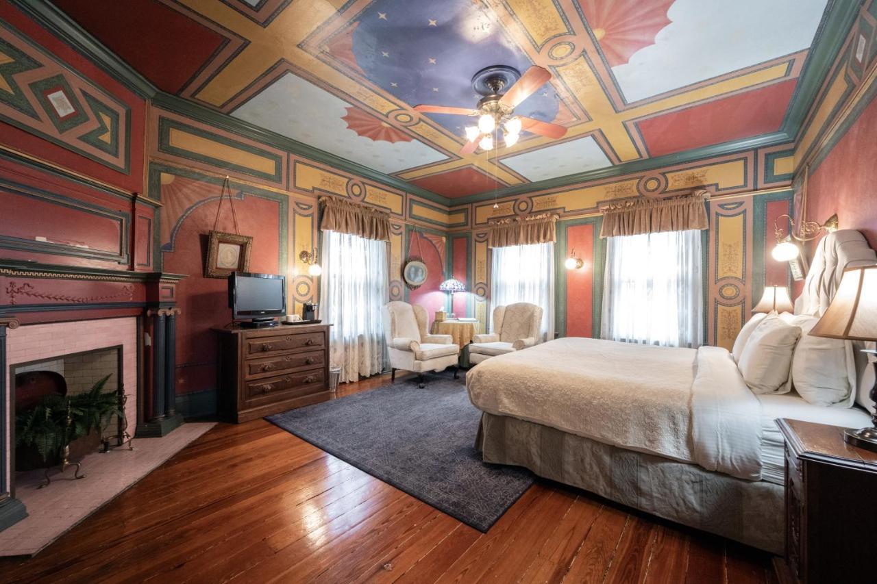 Stone Soup Inn Indianapolis Bagian luar foto