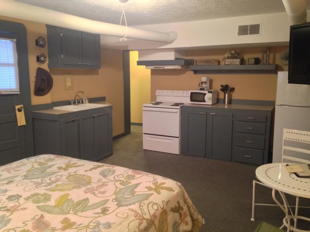 Stone Soup Inn Indianapolis Bagian luar foto